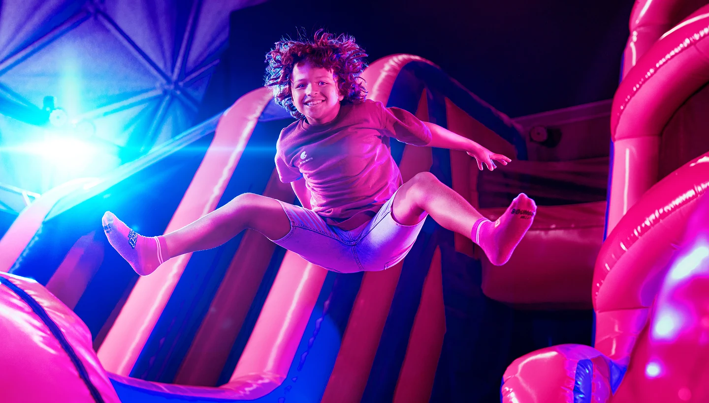 Laat je stuiteren bij Bounce Valley